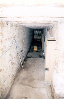 Click to enlarge Betchworth Mobilisation Centre: The magazine passage, the doors at the far end were installed when the casemates at that end were use for accommodation and are part of the centre.