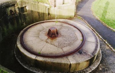 emplacement for 9-inch 12-ton RML