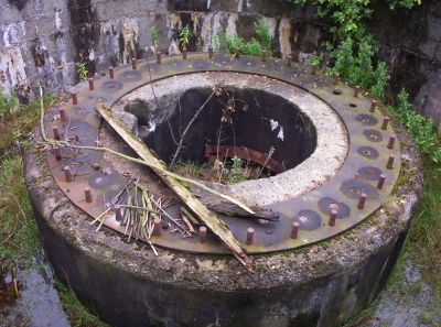 emplacement for a 5-25inch AA gun