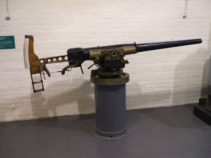 3pr Hotchkiss on Naval Pedestal Mounting