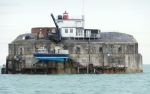 Spitbank Fort: Spithead: Portsmouth: Approaching the fort from the north.