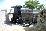 Replica Moncrieff Mounting with 64pr RML:Scaur Hill Fort, Bermuda (Photo Andrew Pettit)