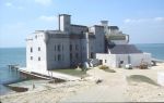 Fort Albert: during conversion to apartments 1990 (Brennan building is still there)