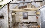 Horse Sand Fort: Spithead, Hampshire: Soldiers' kit and hammock store